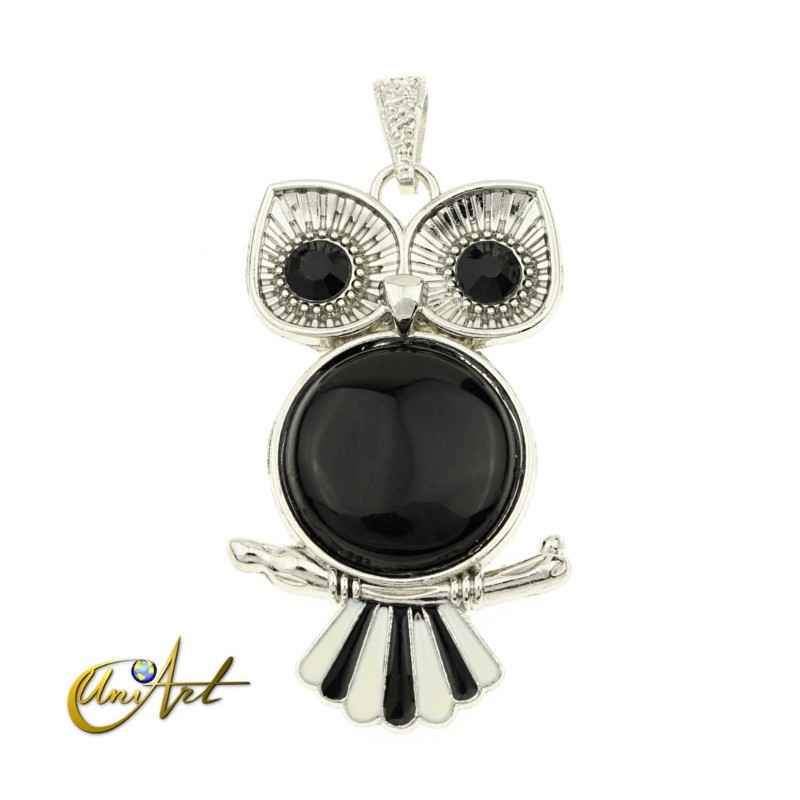 Owl, pendant with onyx