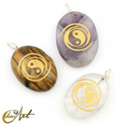 Pendant with The Yin and the Yang engraved in Natural Stone