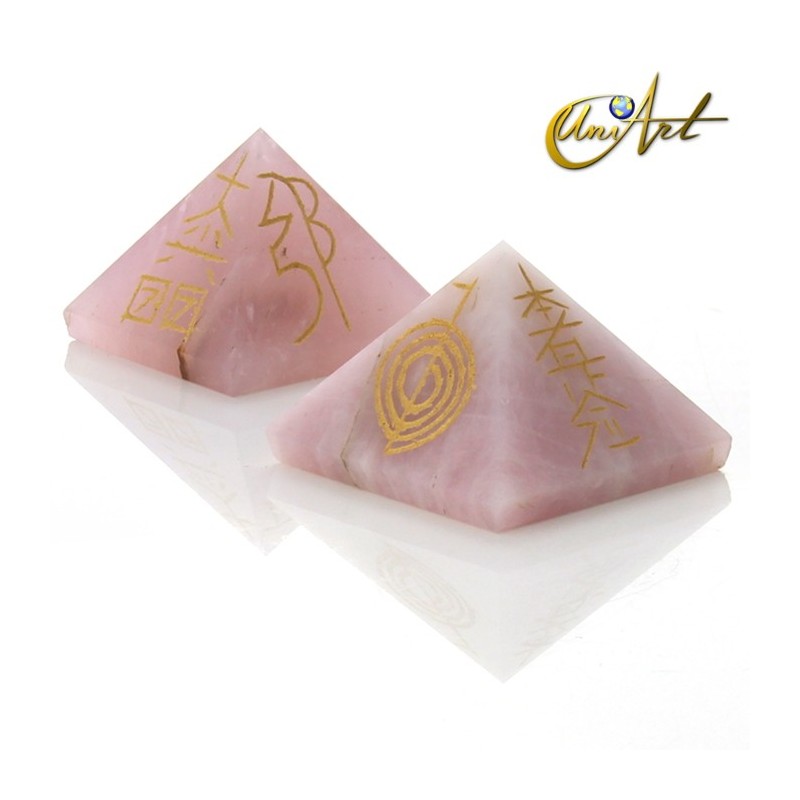 Pirámide de cuarzo con símbolos Reiki - Cuarzo rosa
