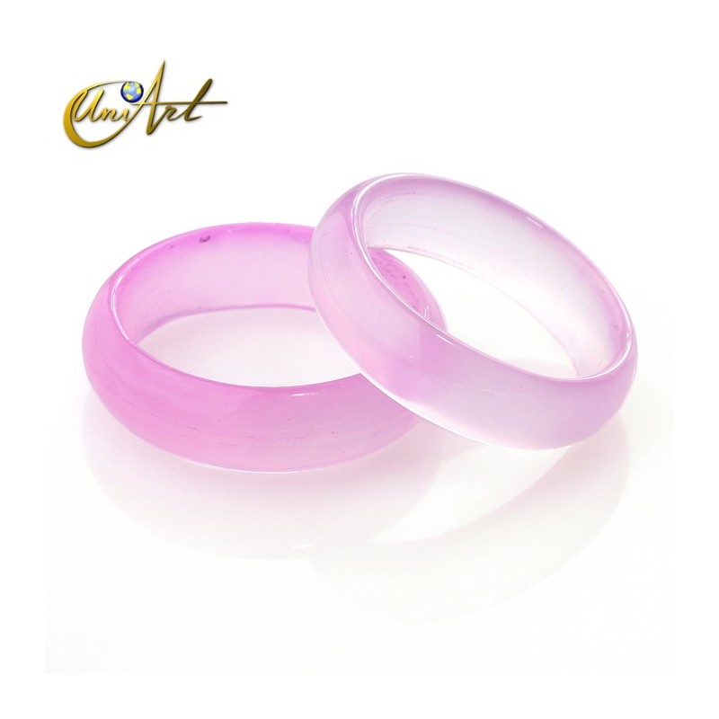 Medium pink agate ring