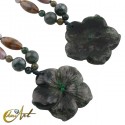 Collar de ágata india con colgante flor