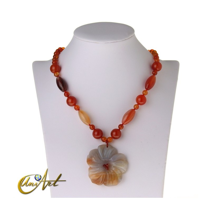 Carnelian necklace with flower pendant